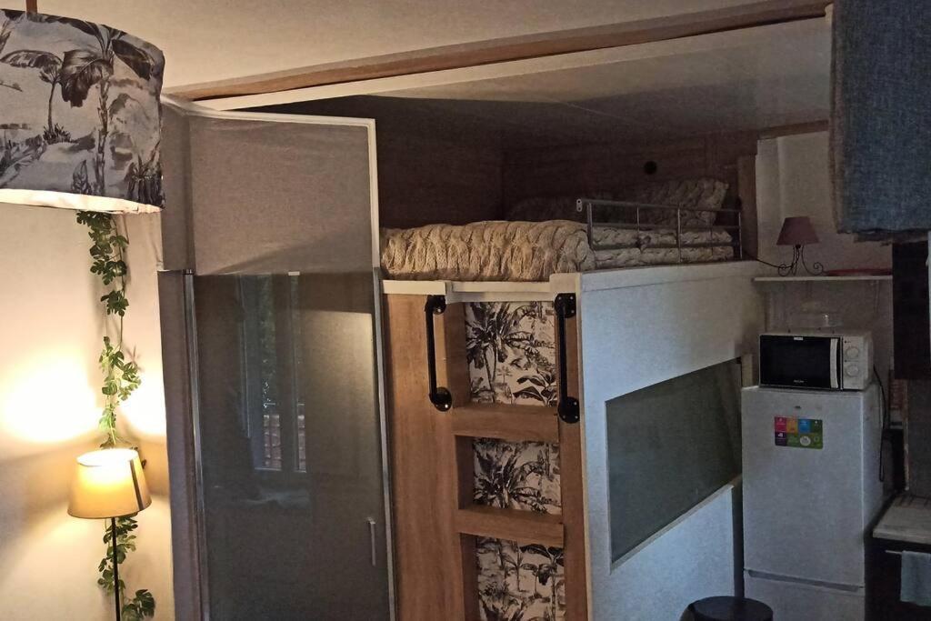Apartamento Studio Fonctionnel Et Cosy Gentilly Exterior foto